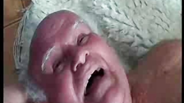 پسر این کشور به سبزه سکسی نوشیدنی داد و چت روم سکسی فارسی او را لعنتی کرد