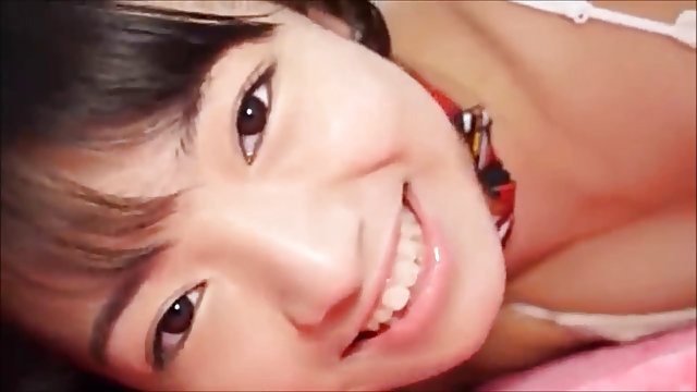 شریک زندگی لباس زرد را برداشته چت روم سکی و سوراخ پشت زیر آلت ضخیم فاک را در معرض دید شما قرار می دهد